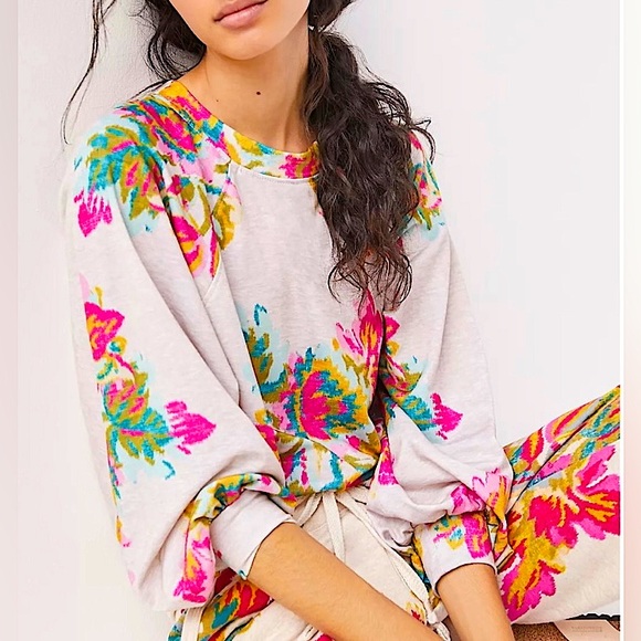 Anthropologie Camilla Sartuday Sunday Edita Ruched sweatshirt and pant - size XS - Picture 2 of 16